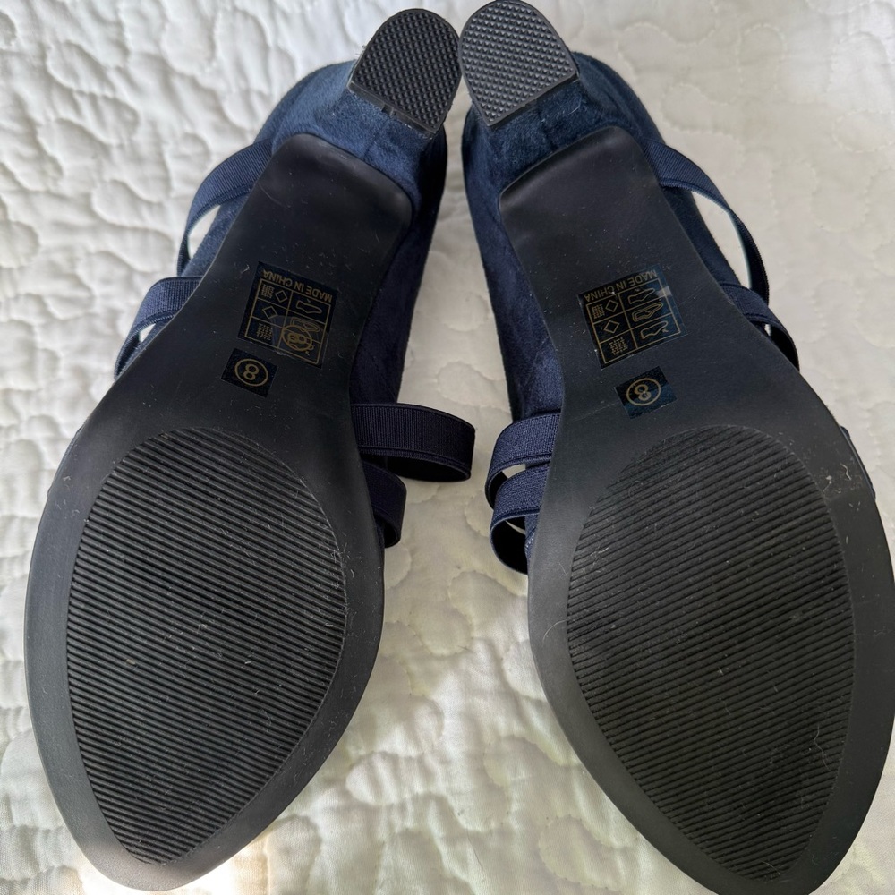 Journee Collection Loren Heals Elegant Navy Women's Shoes Size 8 - Picture 8 of 10